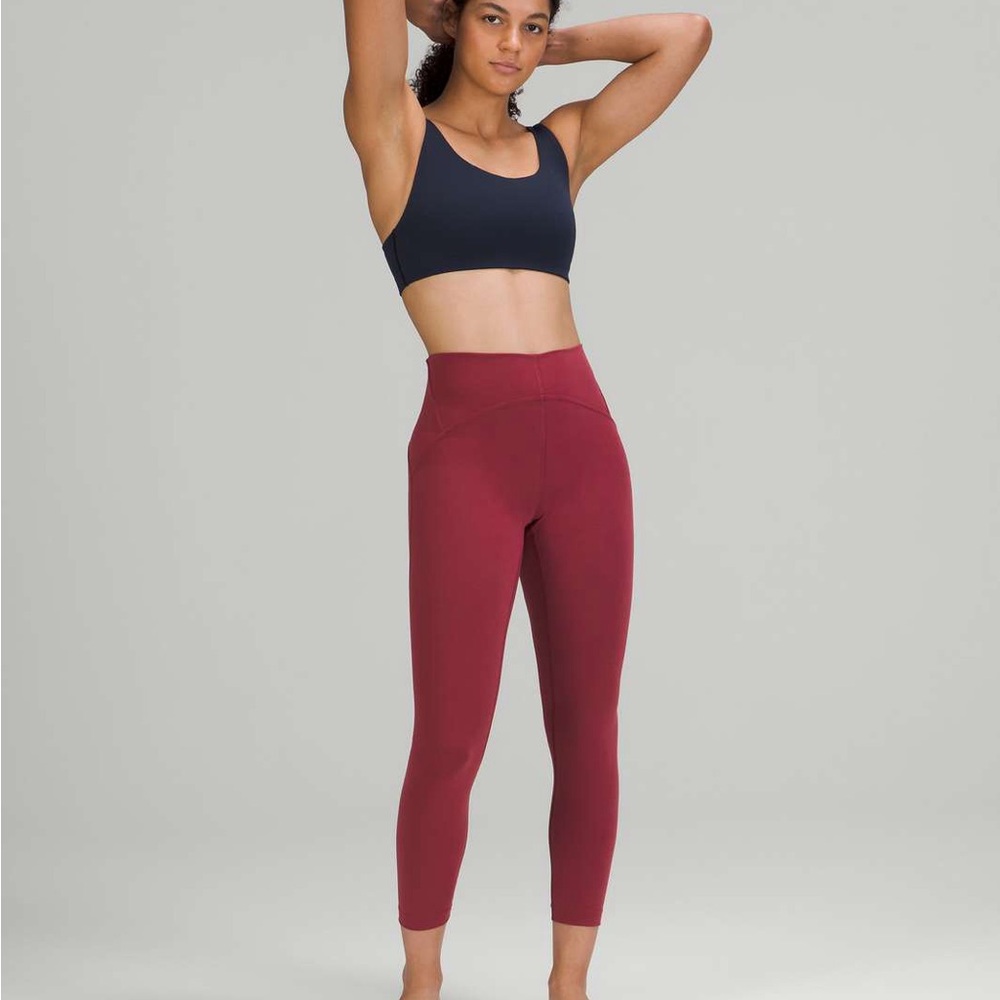 Lululemon InStill High-Rise Tight 25"
Mulled Wine